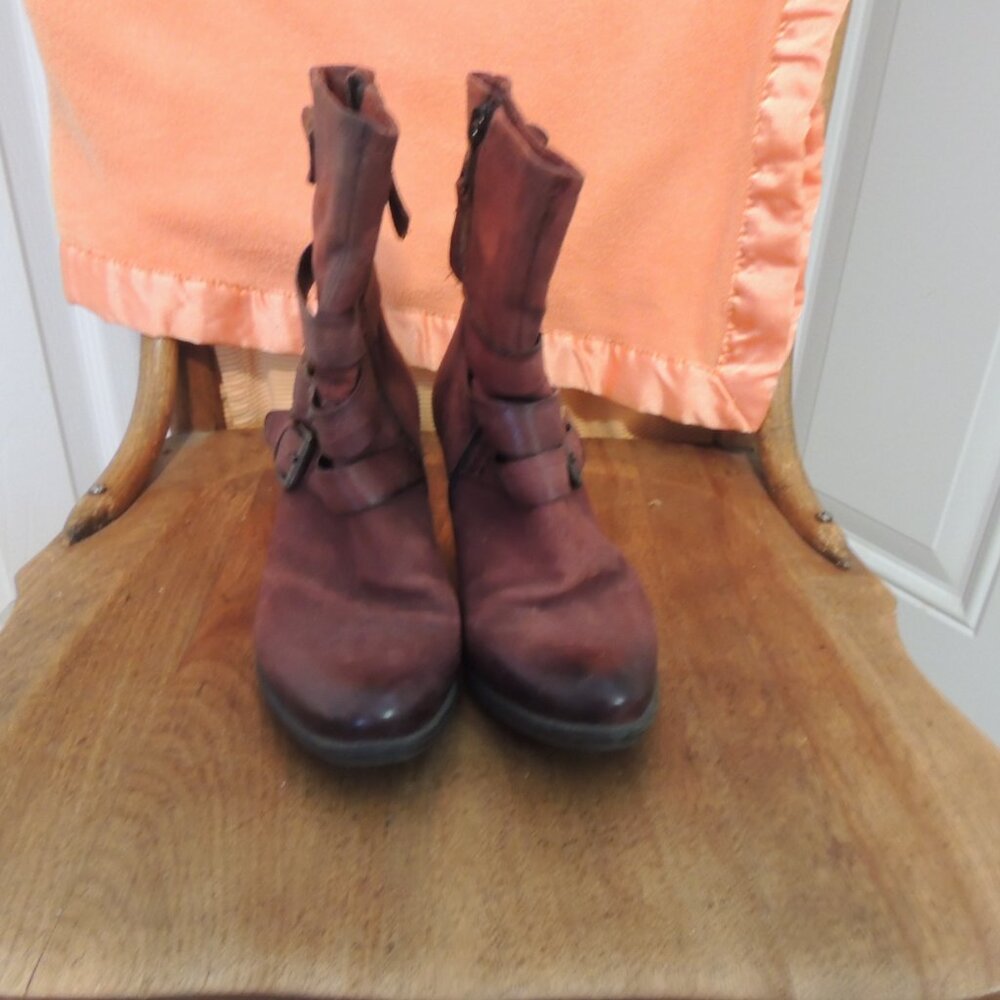 Browns boutties, all leather burgundy, NEW. - Picture 3 of 6